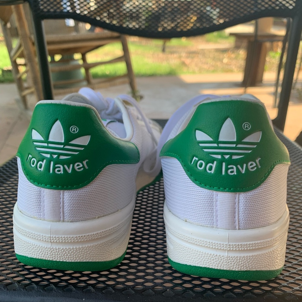 Adidas-Special Rod Laver. Green and white.